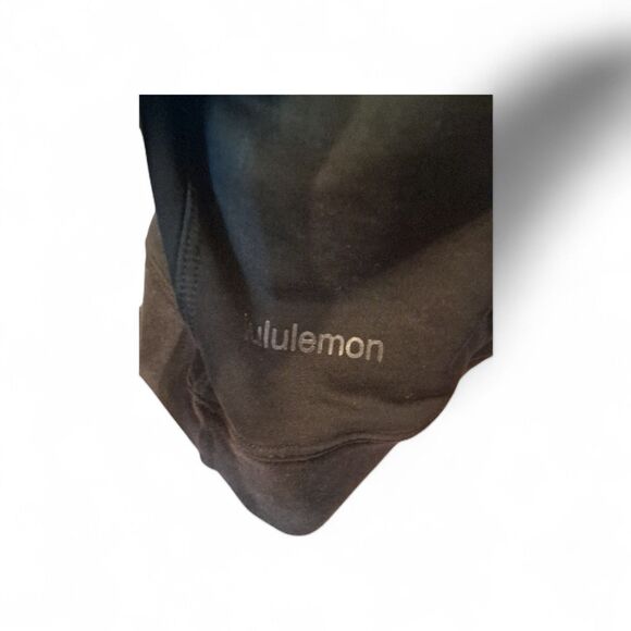 Lululemon Women's  Black Long Sleeve Crewneck Perfectly Oversized Sweater 6? - Picture 3 of 6